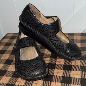 Alegria Black Patterned Mary Jane Flats